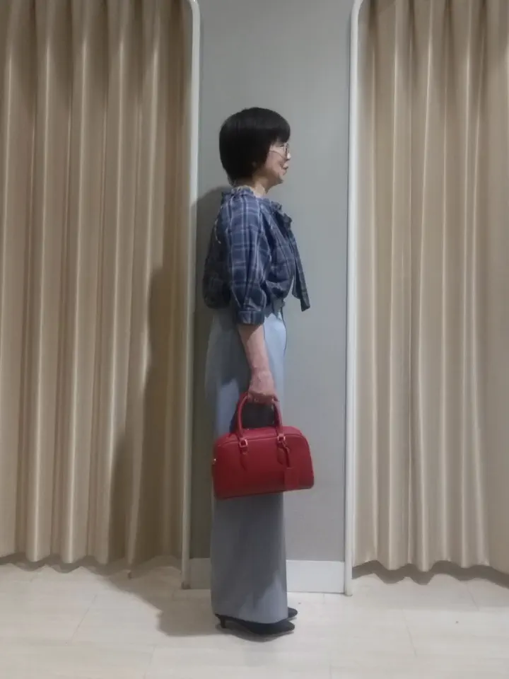 ANY SIS 岡本 コーディネート画像