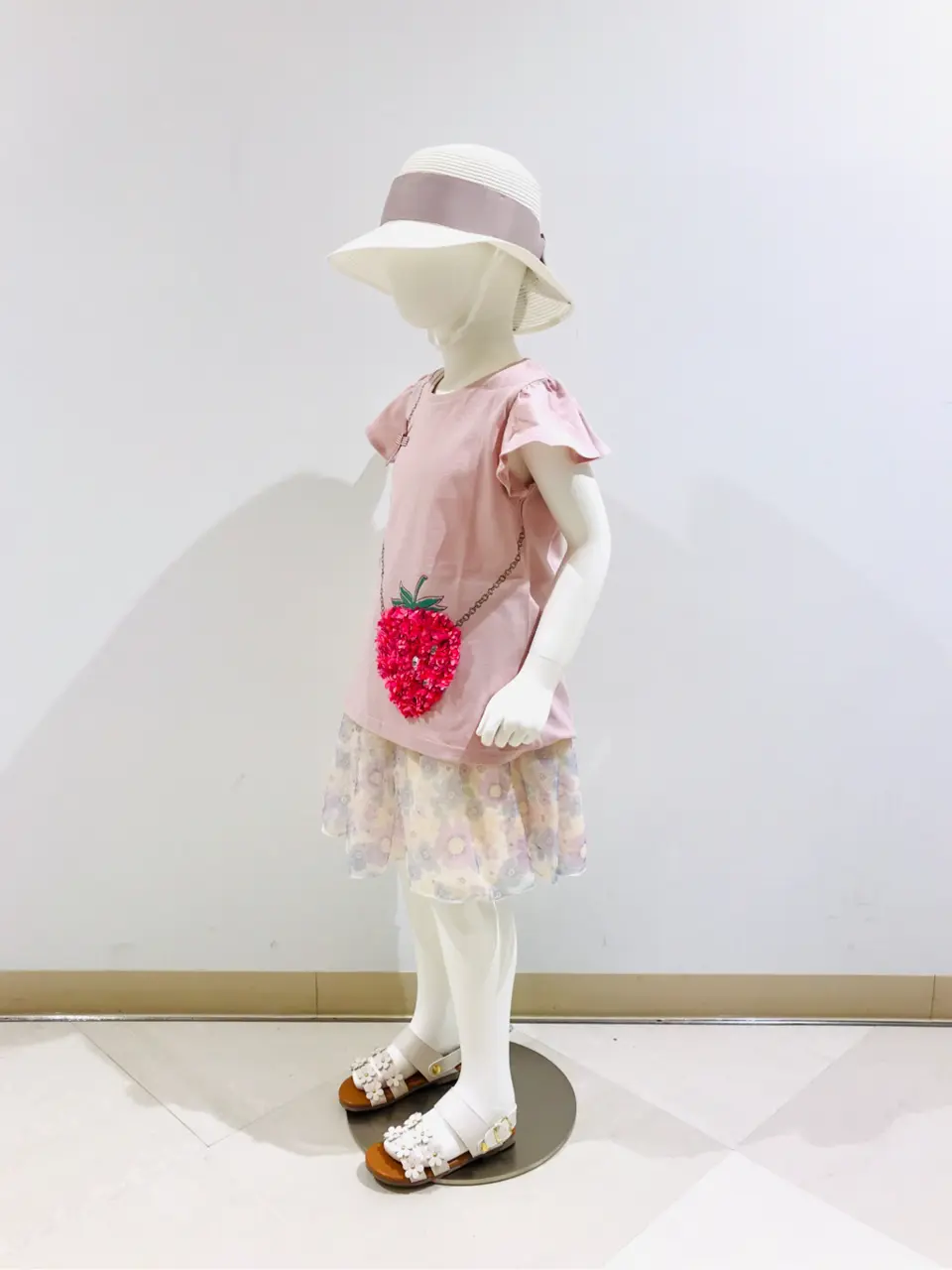 ANY 田口 コーディネート画像