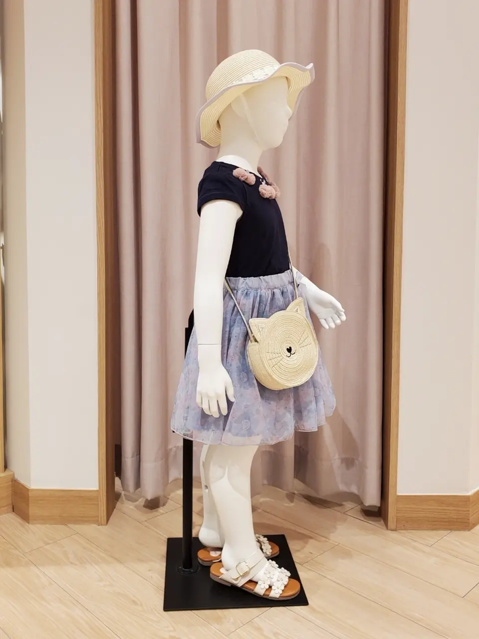 ANY 奥原 コーディネート画像