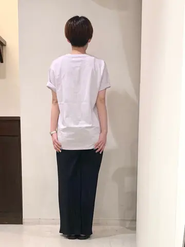 ANY 河本 コーディネート画像