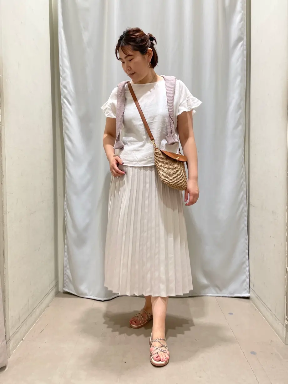 ANY 林 コーディネート画像