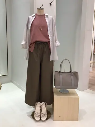 ANY 横溝 コーディネート画像