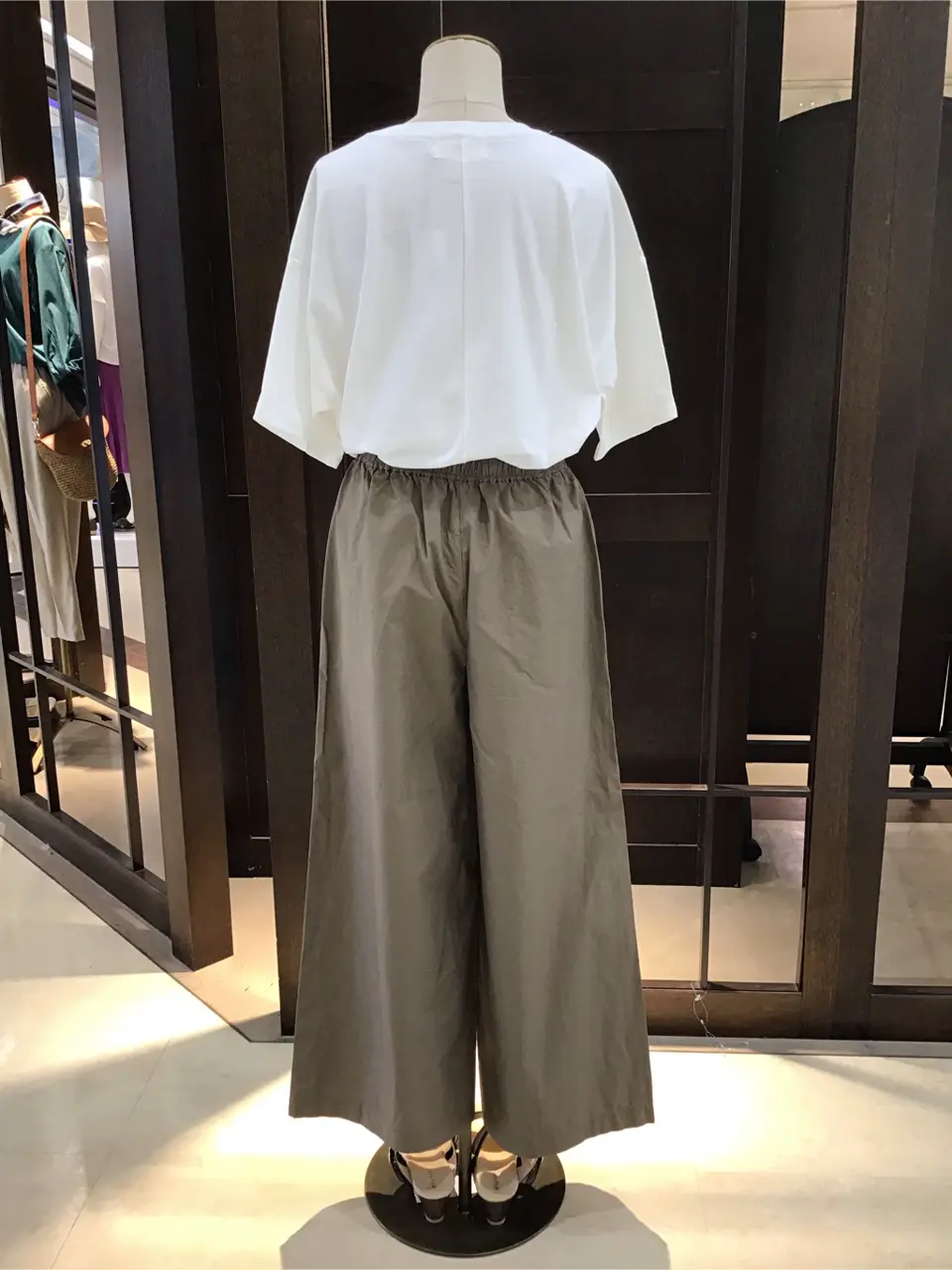 ANY 渡邊 コーディネート画像