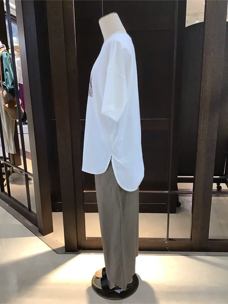 ANY 渡邊 コーディネート画像