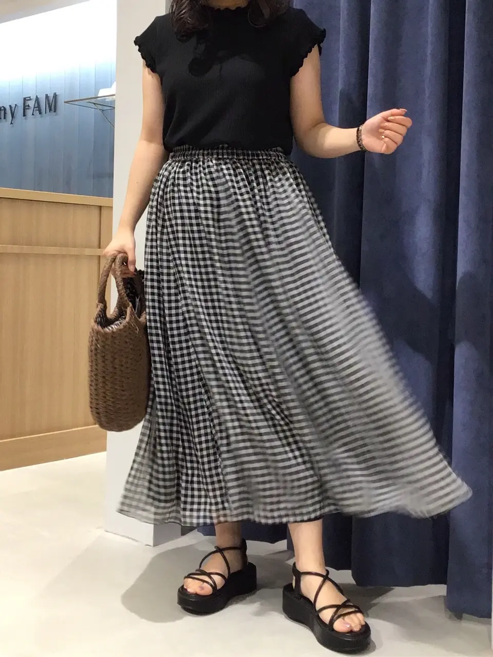 ANY 吉田 コーディネート画像