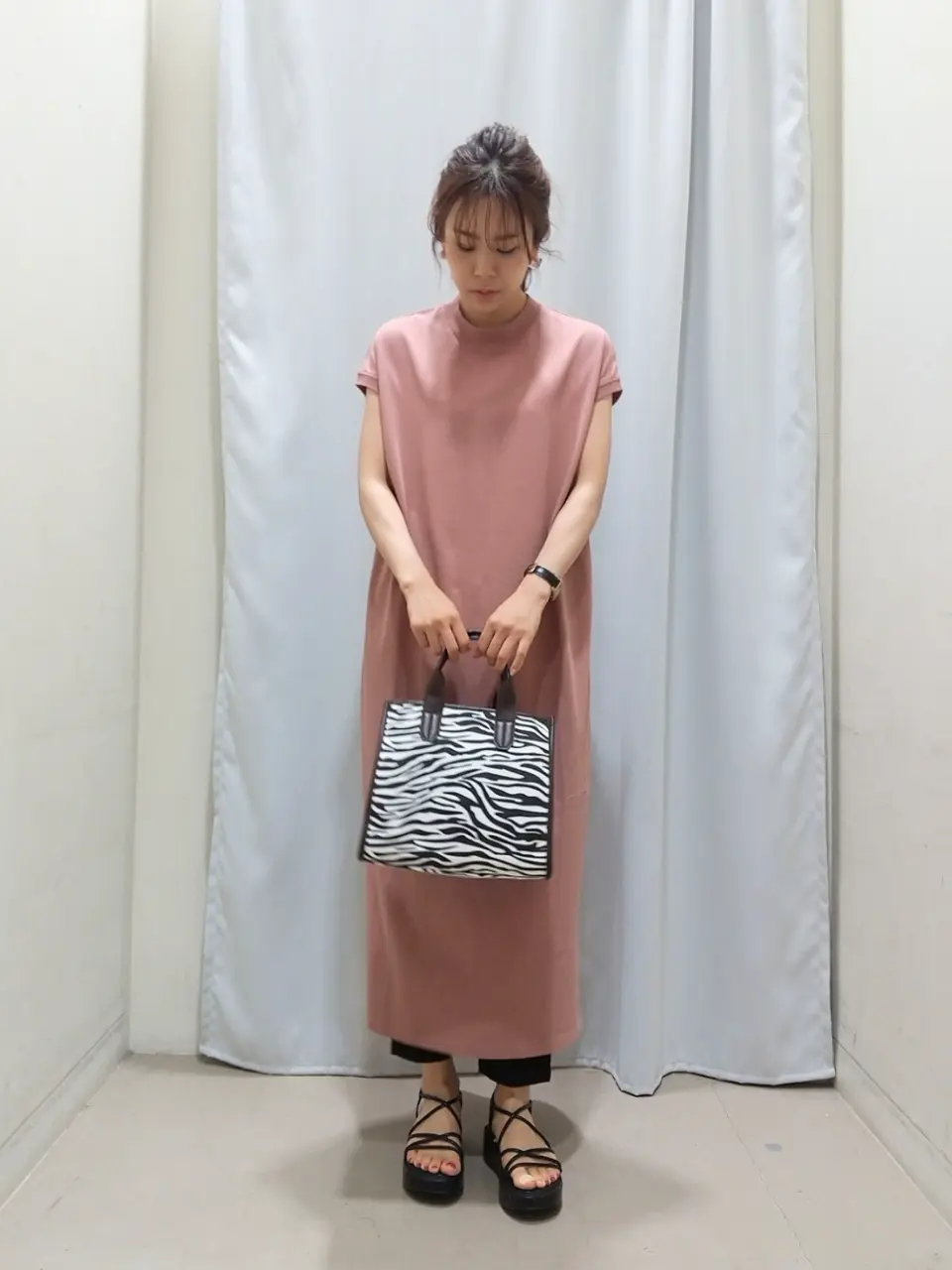 ANY 榎本 コーディネート画像