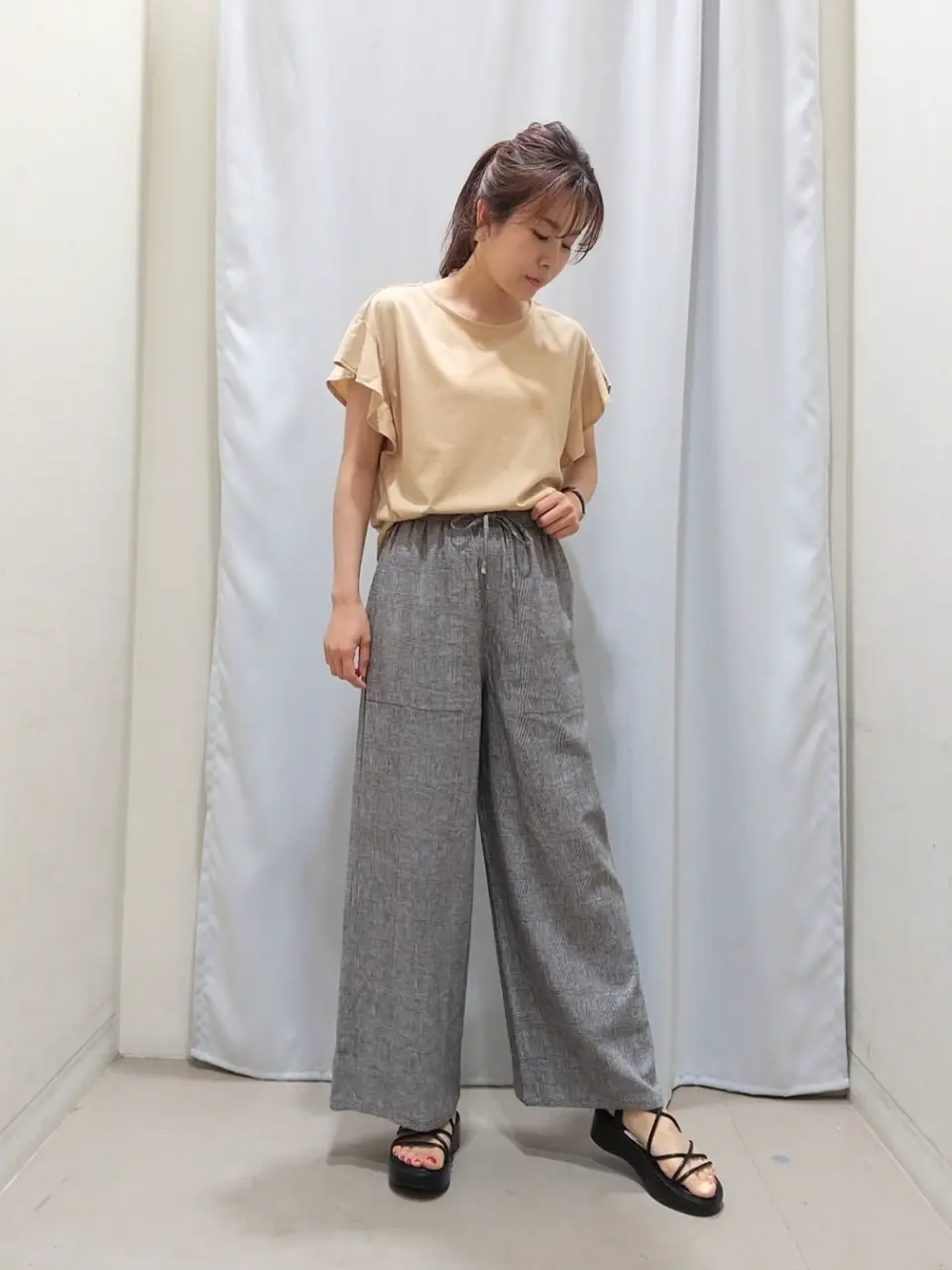 ANY 榎本 コーディネート画像