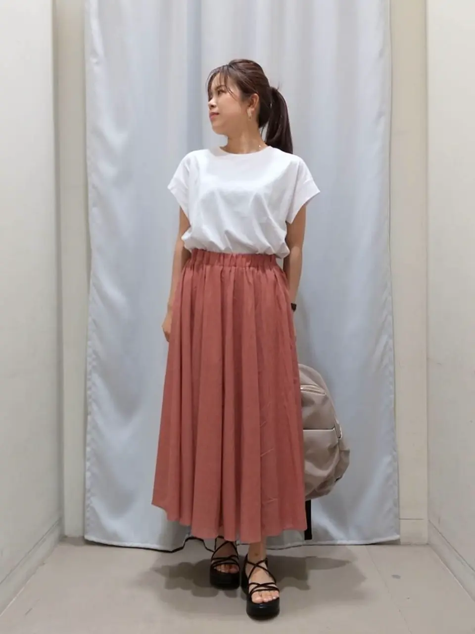 ANY 榎本 コーディネート画像