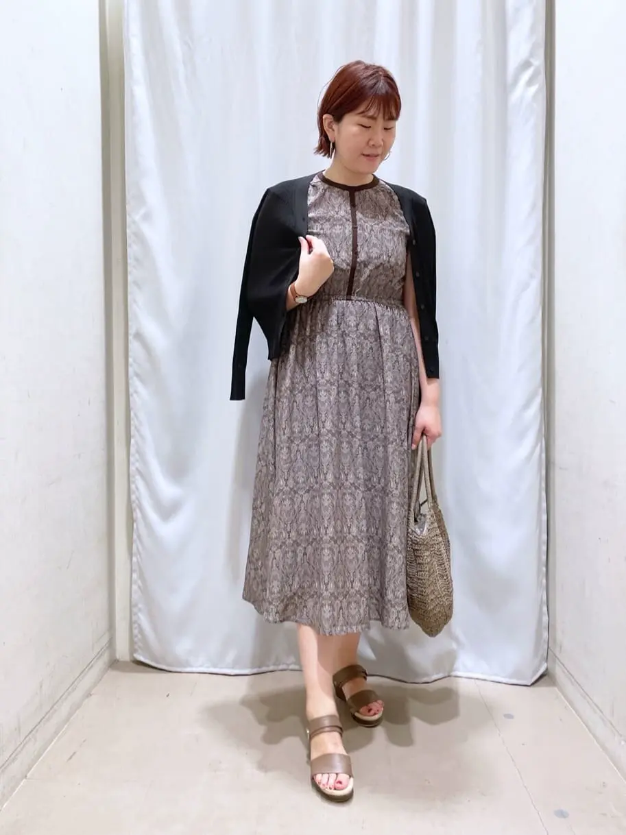 ANY 林 コーディネート画像