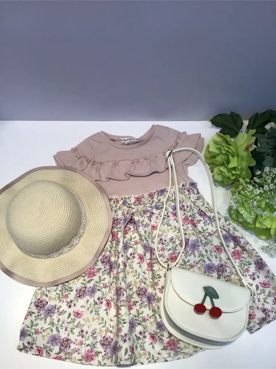 ANY 佐々木 コーディネート画像