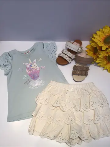 ANY 佐々木 コーディネート画像