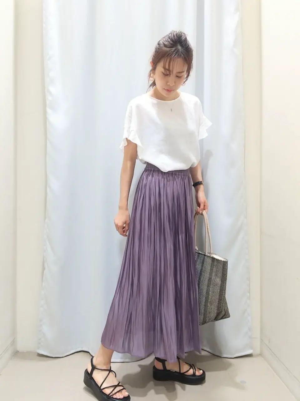 ANY 榎本 コーディネート画像