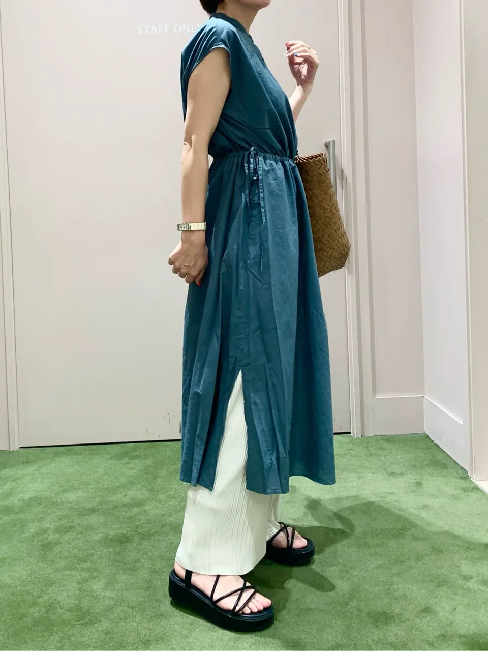 ANY 吉田 コーディネート画像