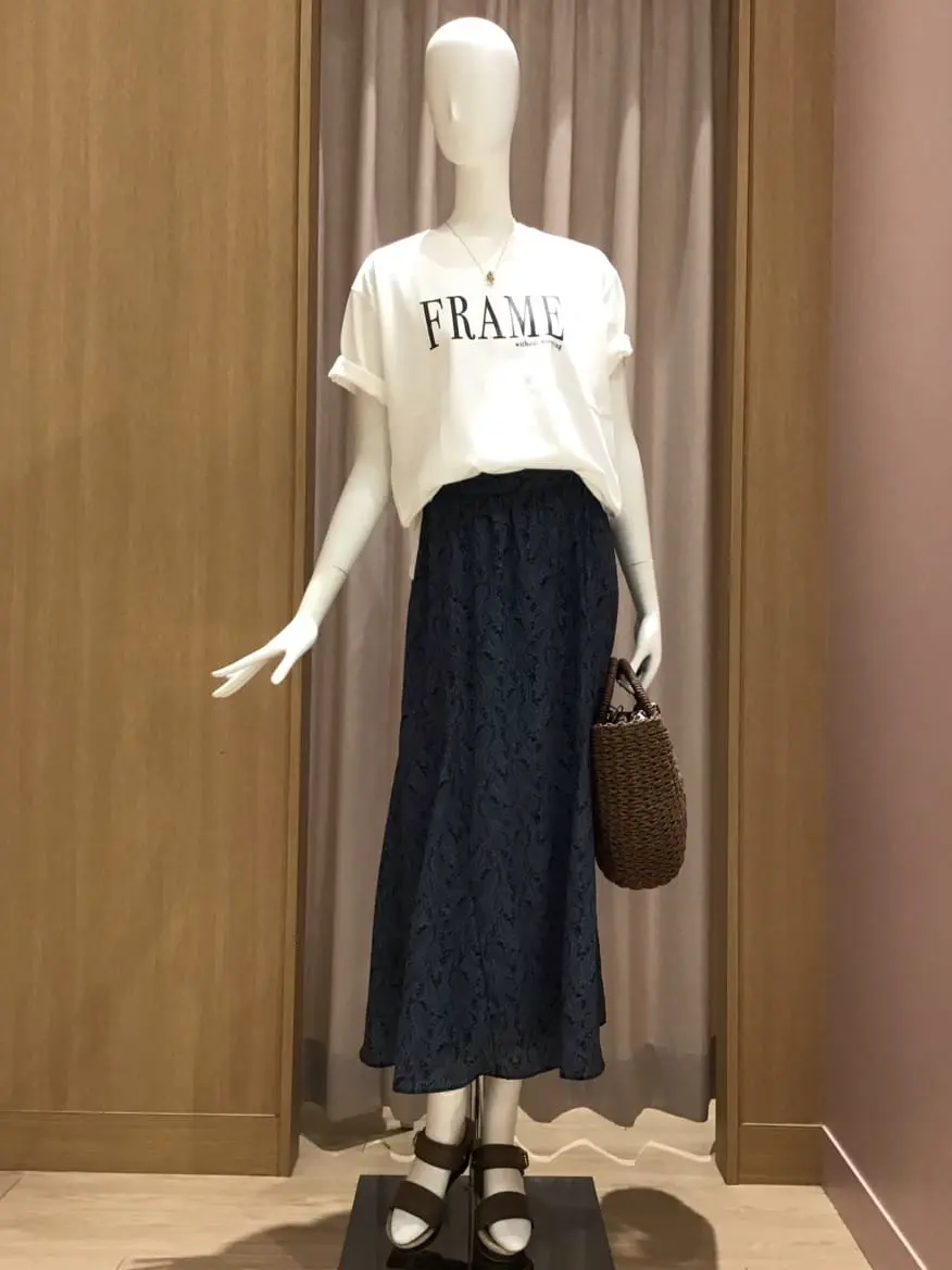  本吉 コーディネート画像