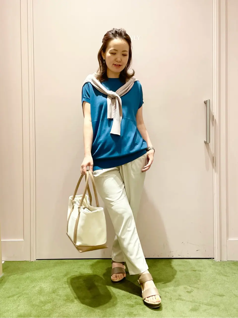 ANY フジコ コーディネート画像