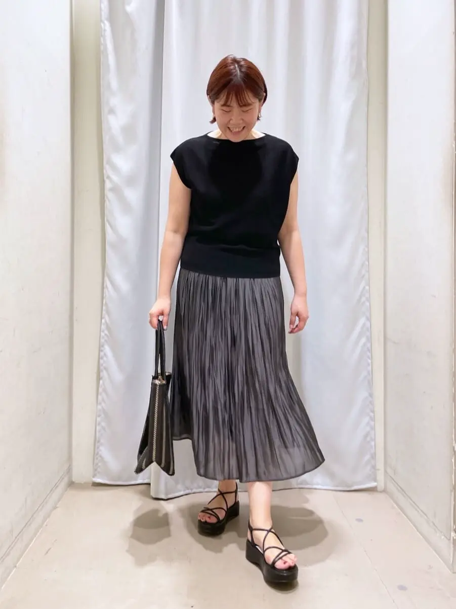 ANY 林 コーディネート画像