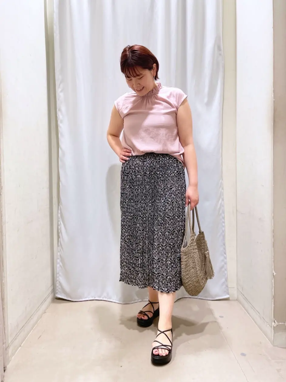 ANY 林 コーディネート画像