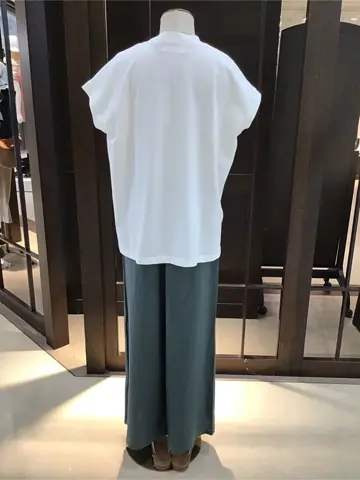 ANY 渡邊 コーディネート画像