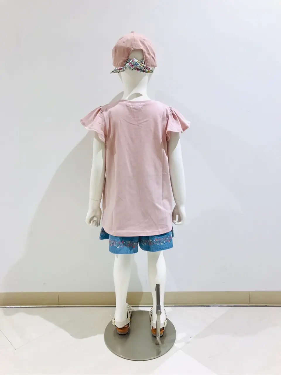 ANY 田口 コーディネート画像