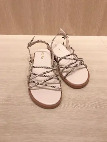 ANY 千葉 コーディネート画像