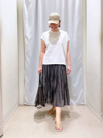 ANY 林 コーディネート画像