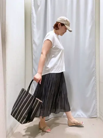 ANY 林 コーディネート画像