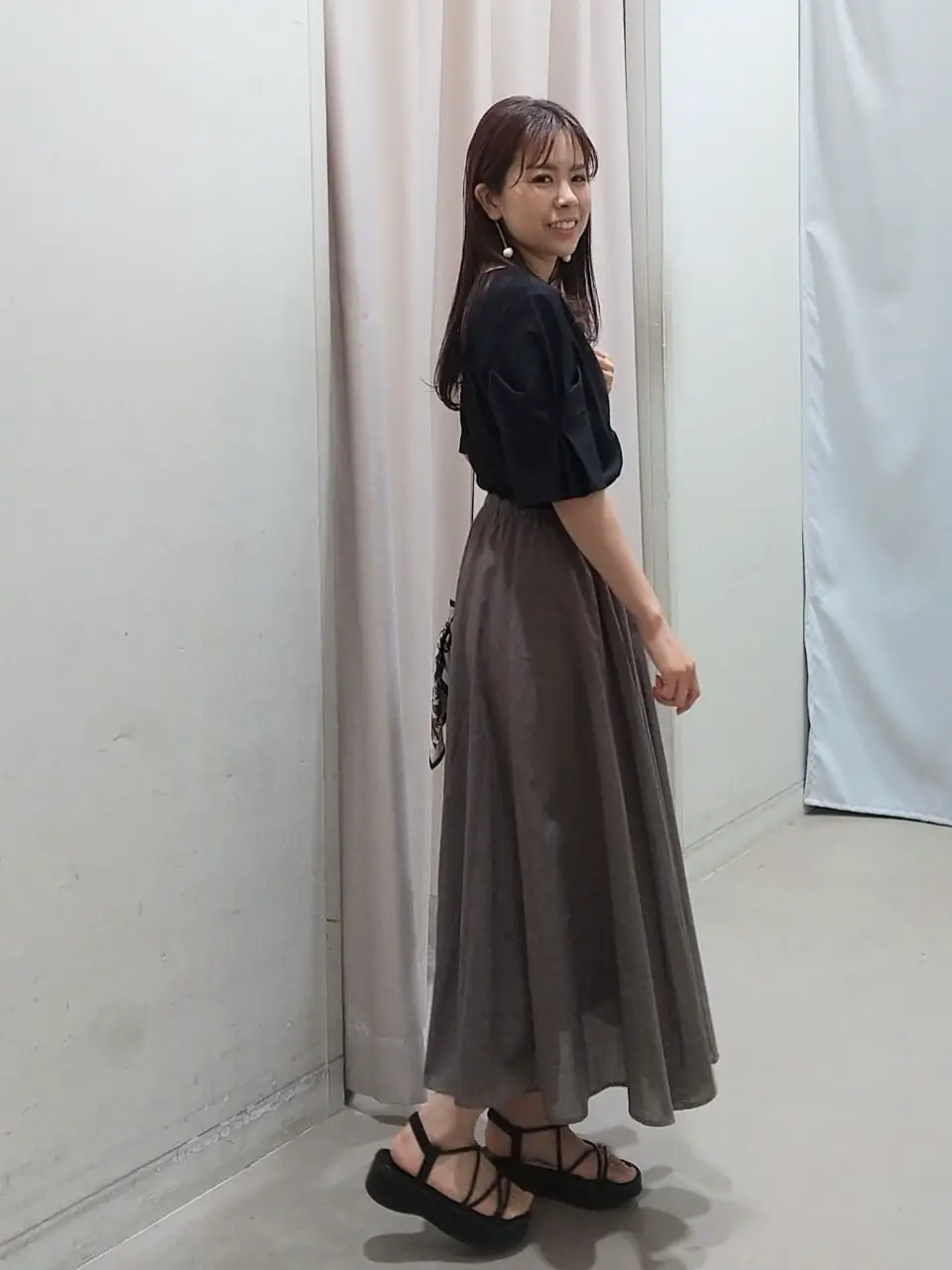 ANY 榎本 コーディネート画像