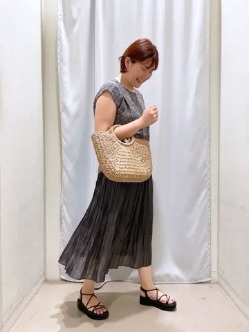 ANY 林 コーディネート画像