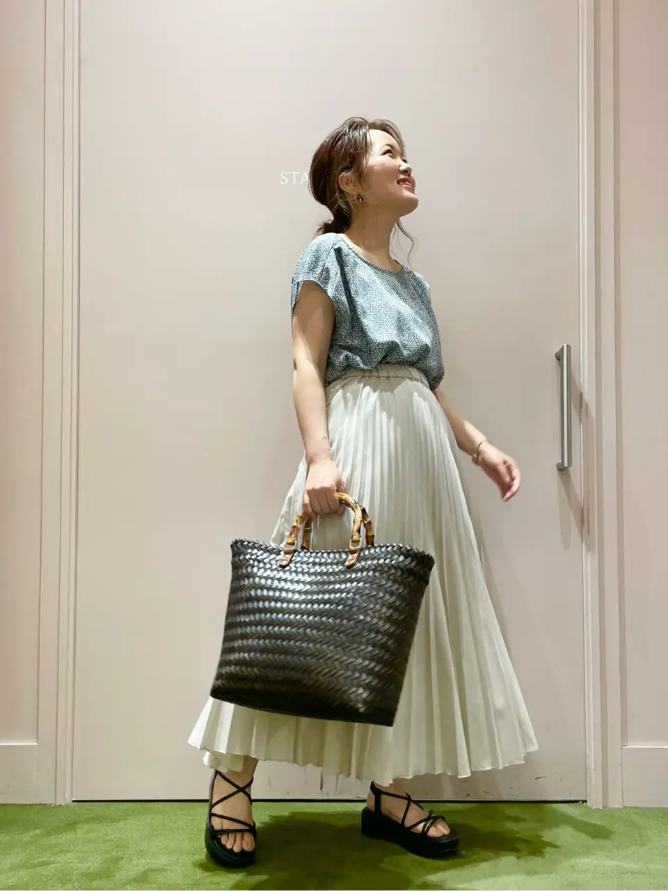 ANY フジコ コーディネート画像