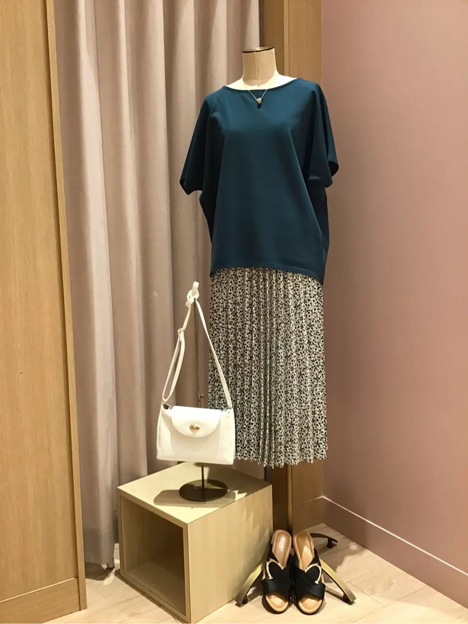  浅岡 コーディネート画像