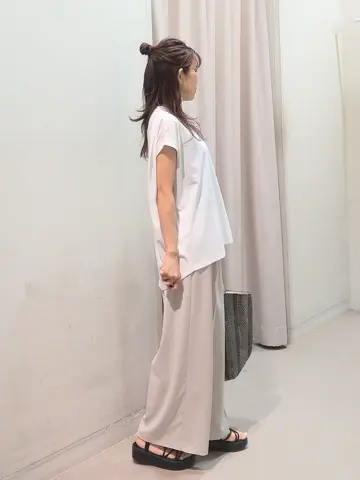 ANY 榎本 コーディネート画像