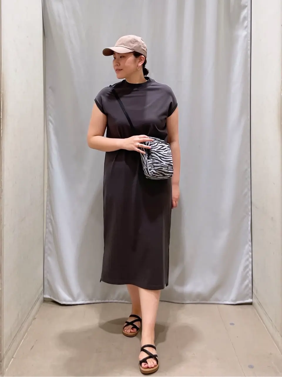 ANY 林 コーディネート画像