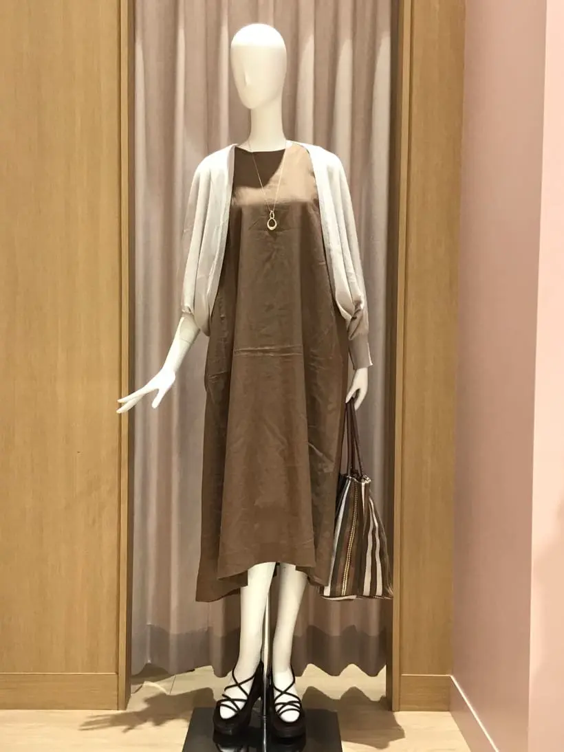 ANY 本吉 コーディネート画像