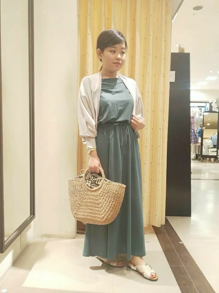 ANY 林 コーディネート画像