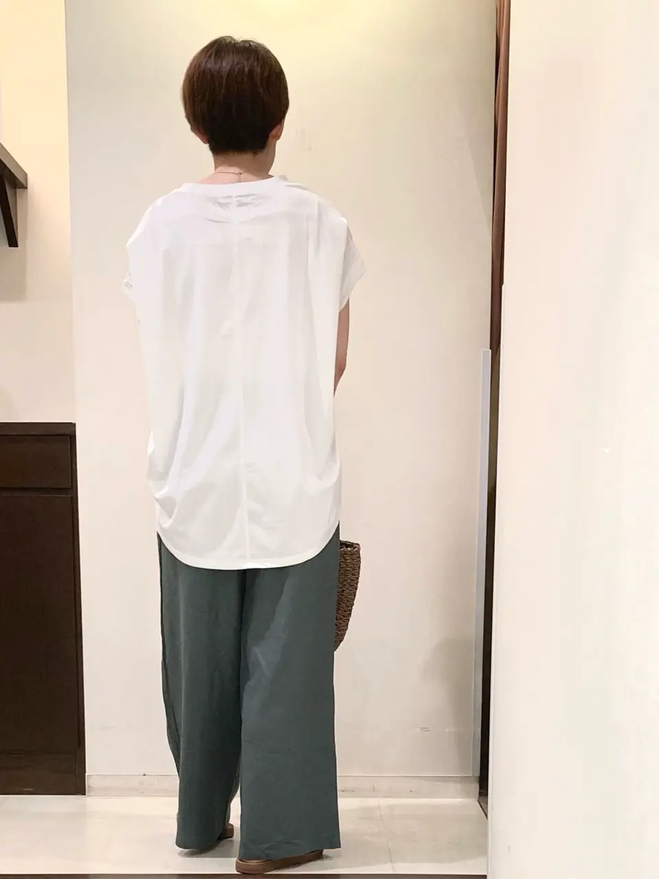 ANY 河本 コーディネート画像