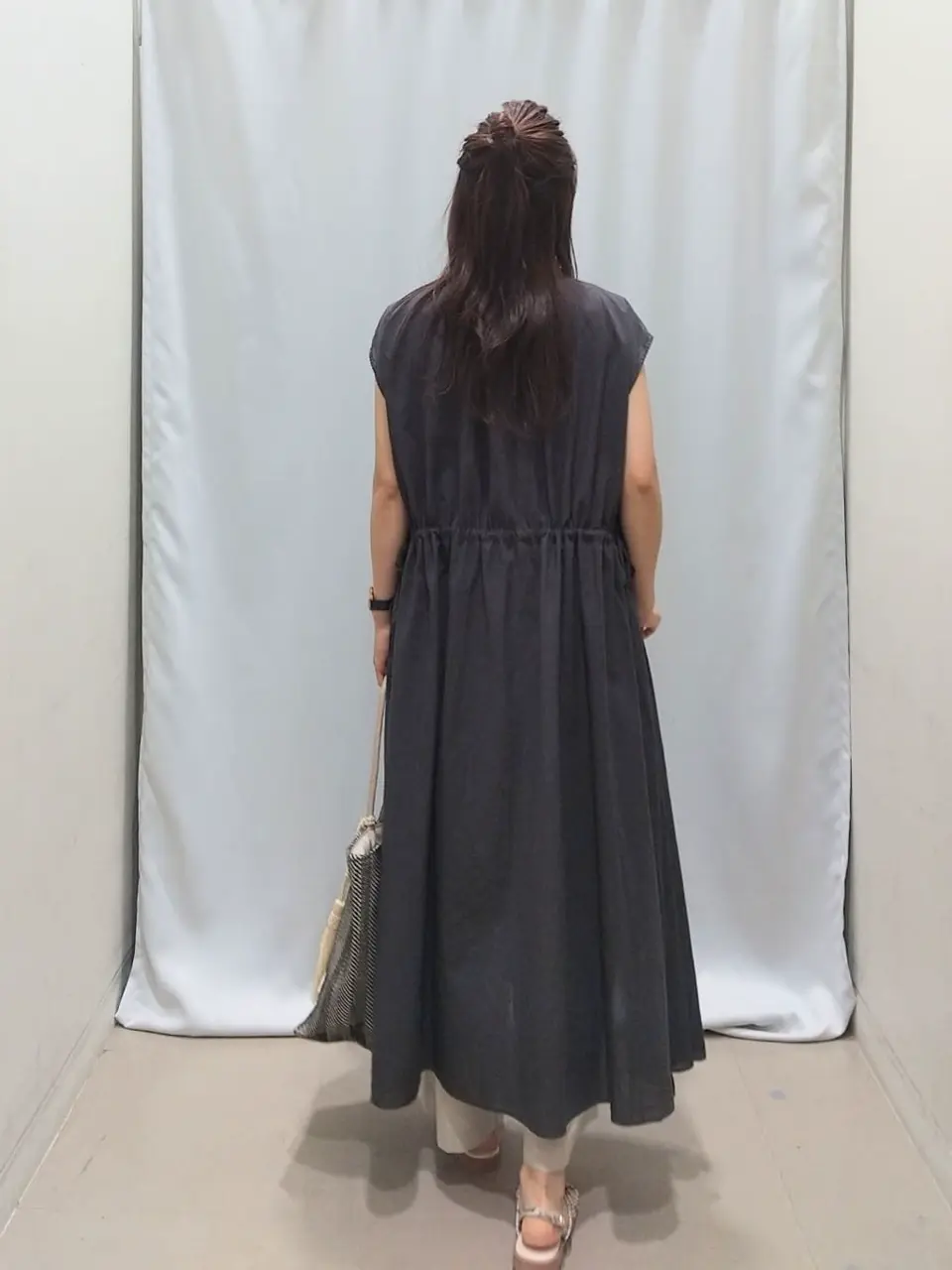 ANY 榎本 コーディネート画像