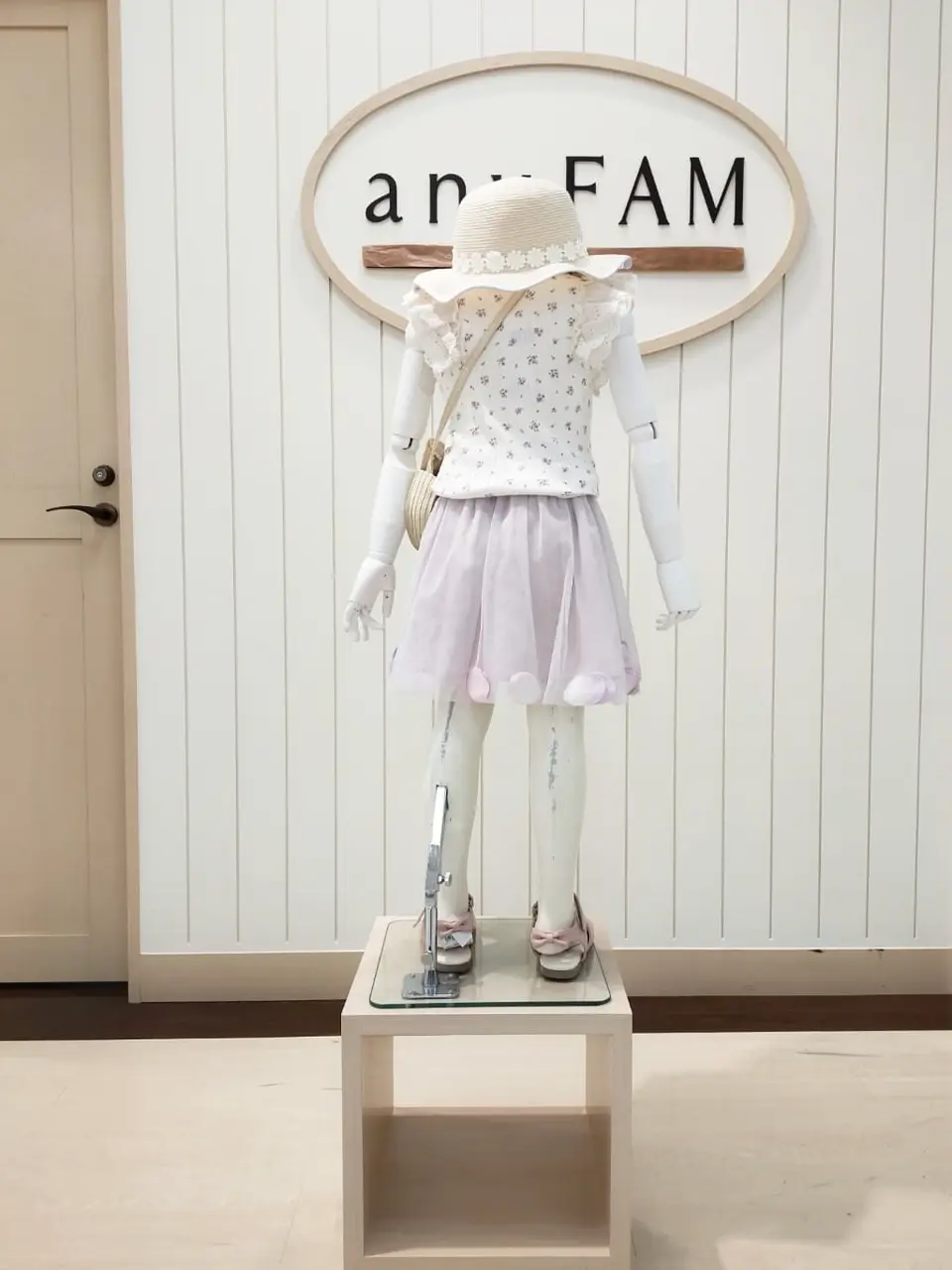 ANY 重永 コーディネート画像