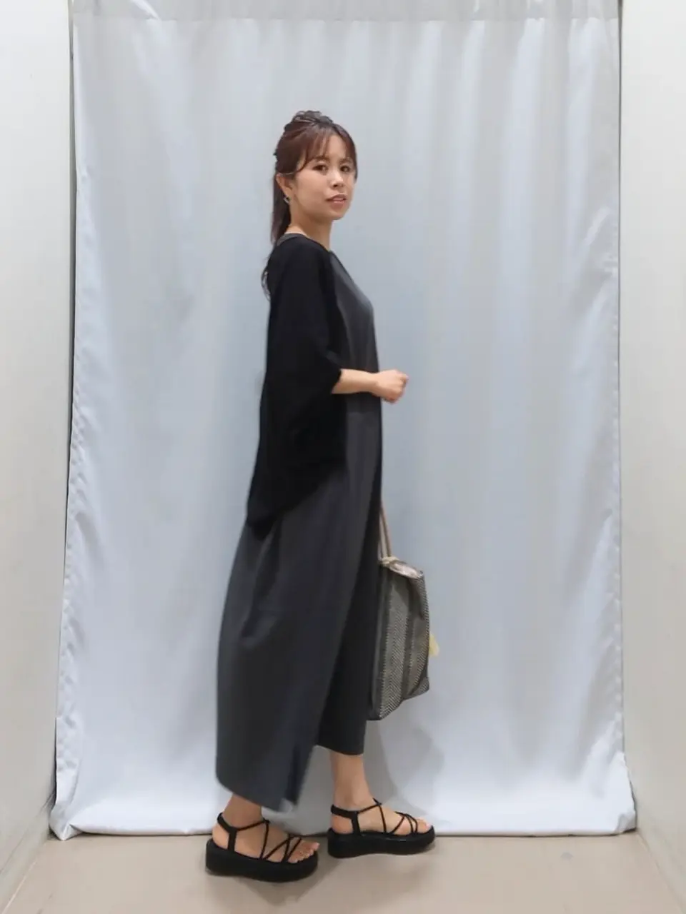 ANY 榎本 コーディネート画像