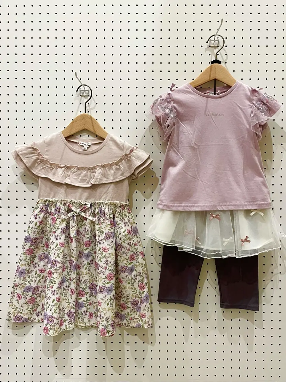 ANY フジコ コーディネート画像