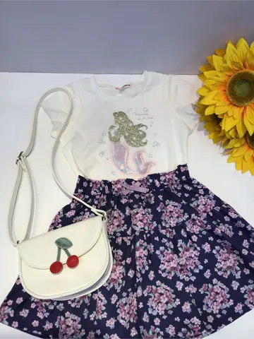 ANY 佐々木 コーディネート画像