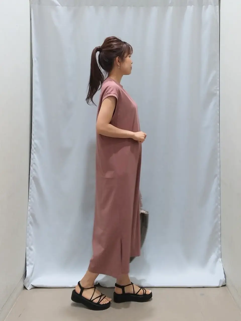 ANY 榎本 コーディネート画像