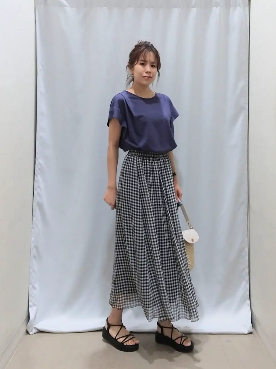 ANY 榎本 コーディネート画像