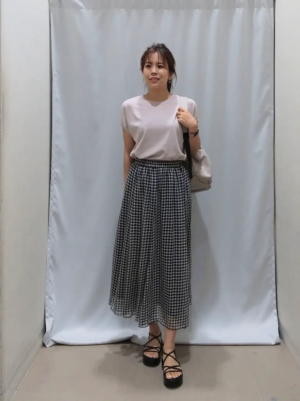 ANY 榎本 コーディネート画像