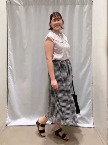 ANY 林 コーディネート画像