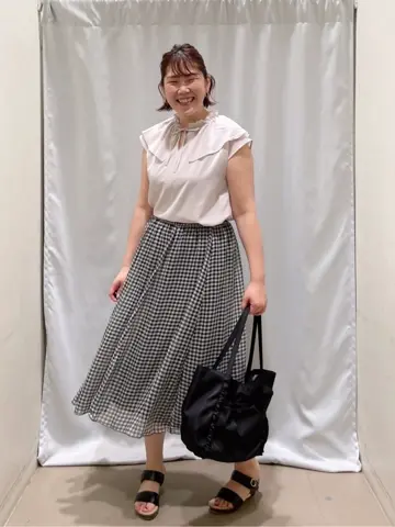 ANY 林 コーディネート画像