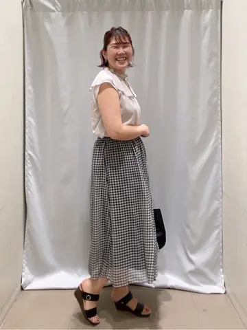 ANY 林 コーディネート画像