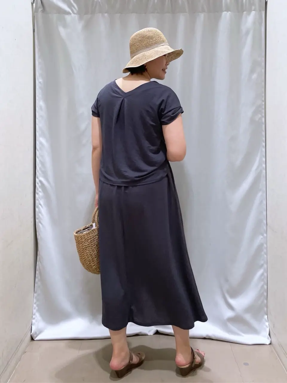 ANY 林 コーディネート画像