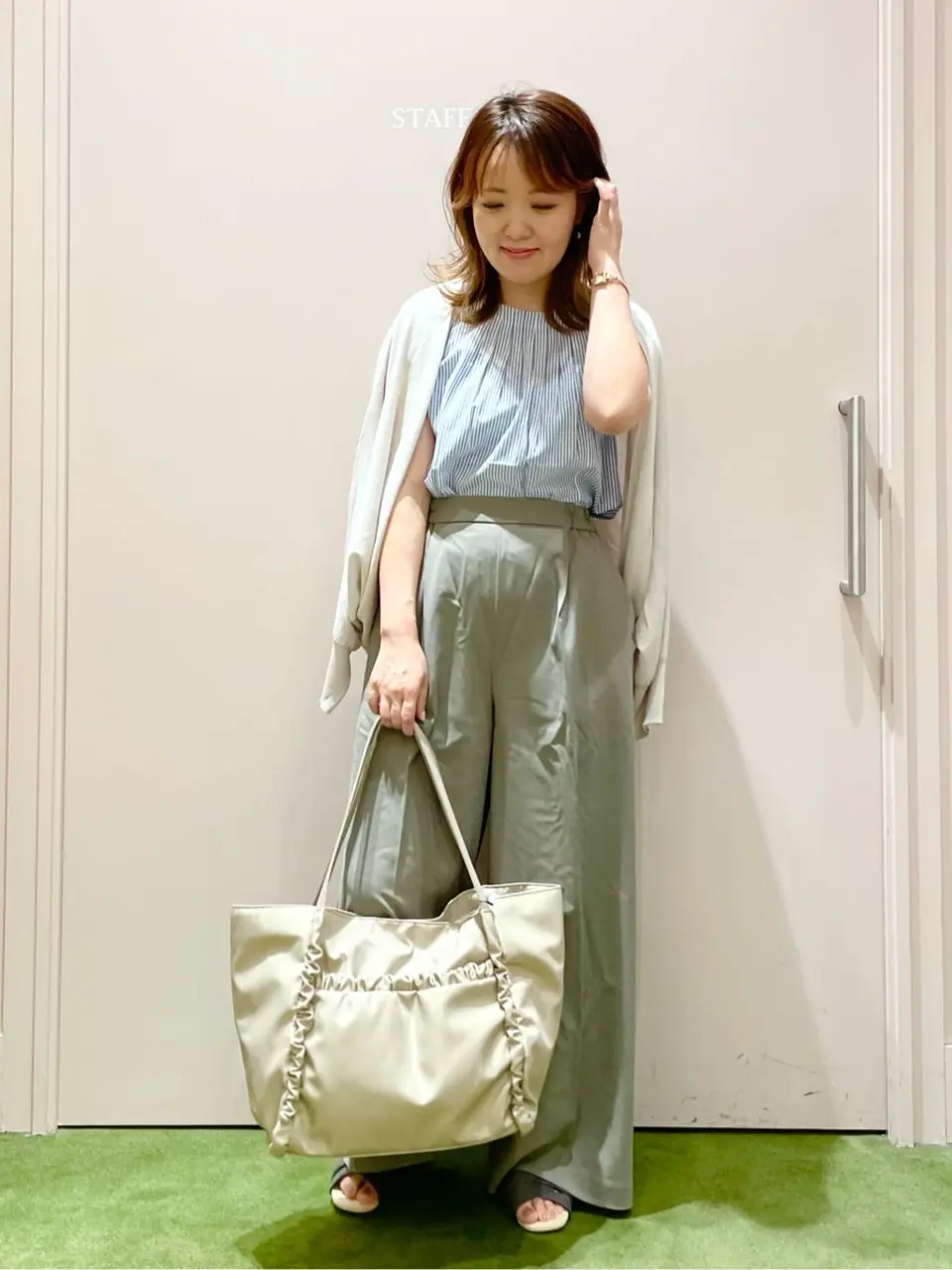 ANY フジコ コーディネート画像