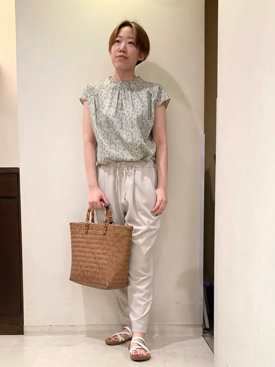 ANY 河本 コーディネート画像