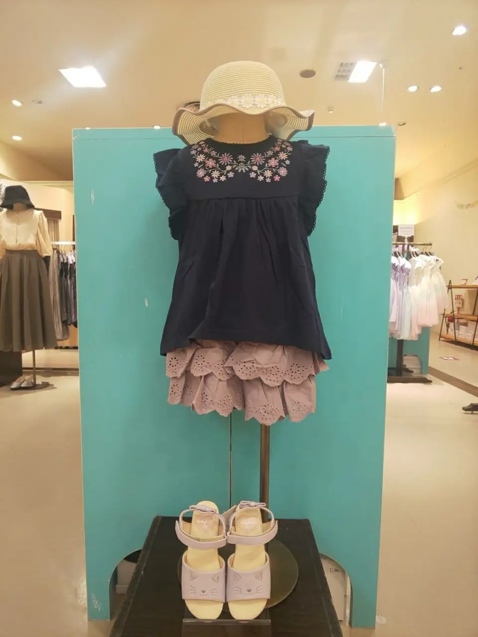  林 コーディネート画像